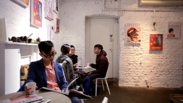 Stylist & Taylors Christmas coffee pop up room
