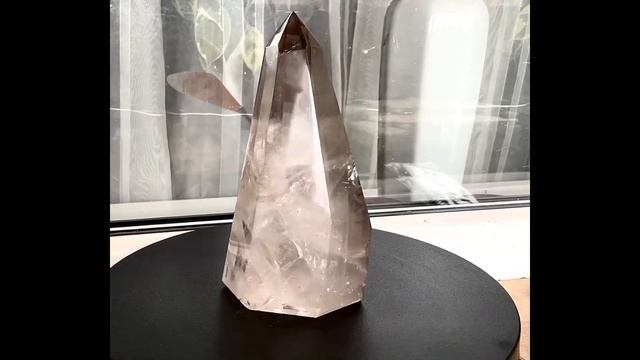 Полированные кристаллы кварца. Астафьевское м-е