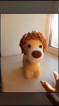 Лев крючком
