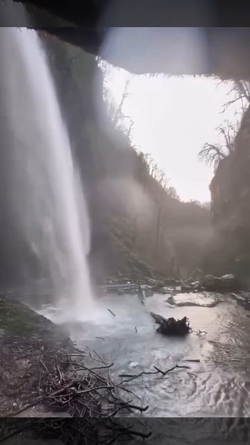 Водопад «Пасть Дракона"