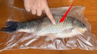Как почистить рыбу от чешуи с помощью пакета. Просто способ, чтобы не разлеталась чешуя.