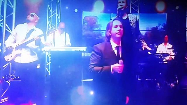 По белым клавишам - Олег Попков