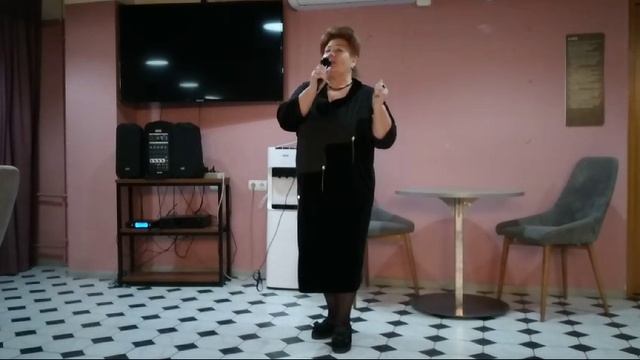 Поёт  Татьяна Колотовкина