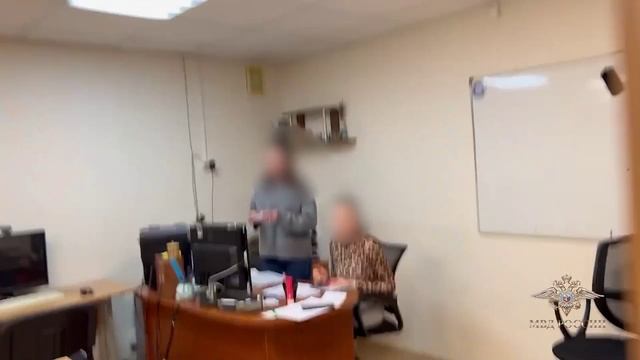 В Кировской области полицейские выявили причастных к проведению фиктивных экзаменов для иностранцев