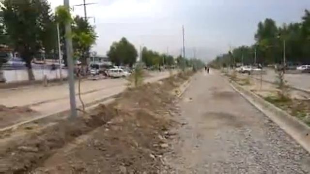 Таджикистаню Душанбе рынок Саховат ремонт дорогы