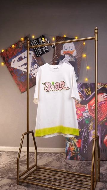 Футболка от Dior