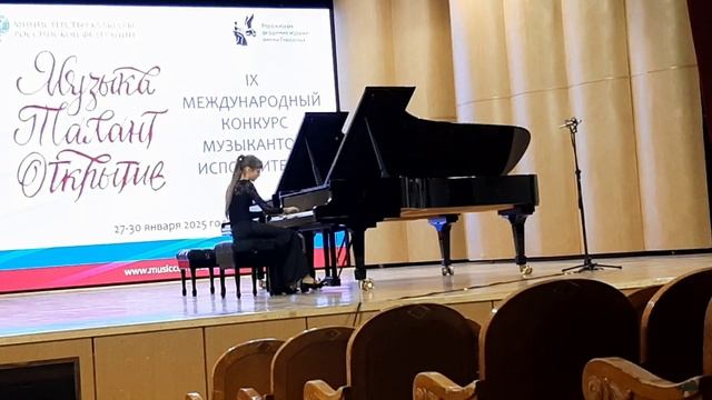 П.Чайковский - А.Володось «Танец Феи Драже» из балета "Щелкунчик"
исп. Элла Векленко