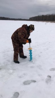 150 пластиковый шнек китай (145мм хабарик)
под dewalt dcd800