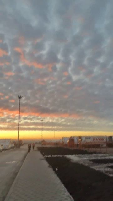 как вариант на заставку к видео