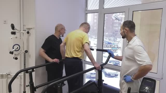 Реабилитация после инсульта и травм. Из чего она состоит?