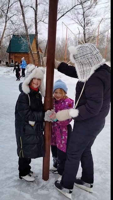 Впервые на коньках.