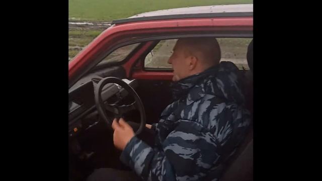 Небольшой оffroad на автомобиле Ока ! Все-таки засадили РЫБОМОБИЛЬ ! Закормили место для рыбалки !!!