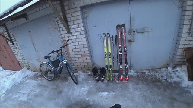Горные Лыжи и Велосипед
