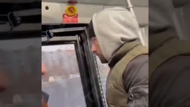 НЕ ПЛАЧУ
