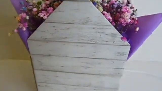 Конверт с радужной гипсофилой Сердце