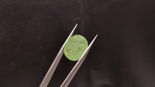 17.65 ct. Гранат Гроссуляр овал. Танзания