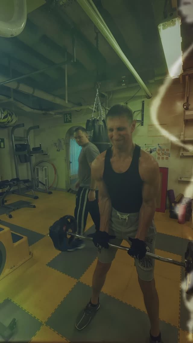 GYM Паша и его увлеченность работой! GYM