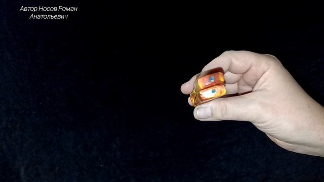 Перекидные чётки из белой микарты и стабилизированного капа клёна.Для Дмитрия.
