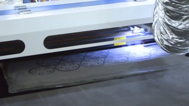 Производство  и продажа  костюмов роботов-трансформеров | Работа лазера.