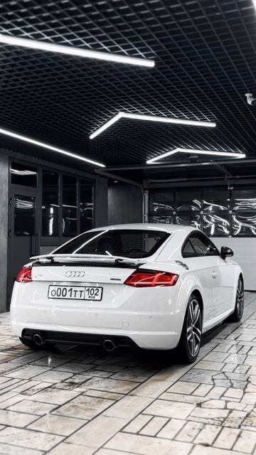 Audi TT 8S