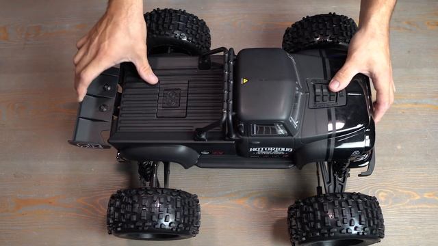 ARRMA RC NOTORIOUS 6S V6 Быстросъемное крепление кузова [ARA8611V6]