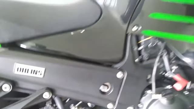 super besar 1400 cc.kawasaki zx14R ohlins