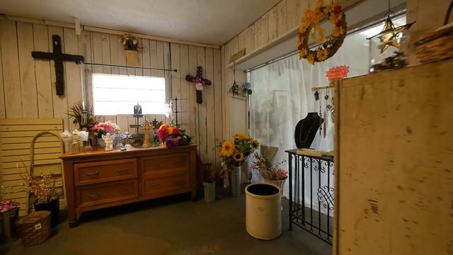 Pioneer Floral & Gifts, Commercial Business for sale Wautoma, WI