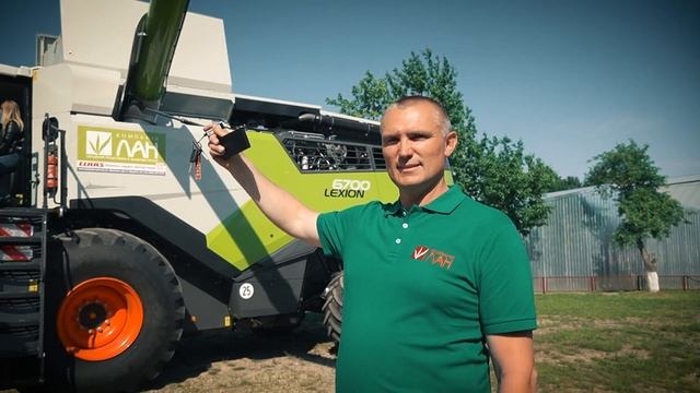 Урочиста передача комбайнів CLAAS LEXION 6700 господарству "Козацька Долина 2006"