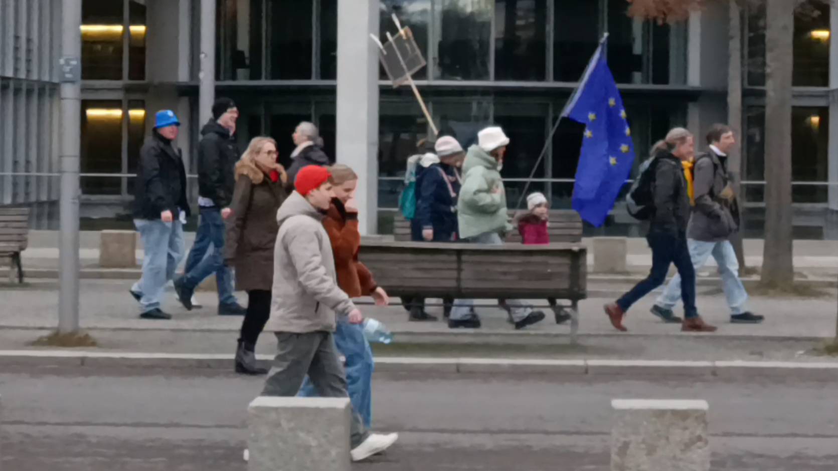 HURRA die NATO-Sturmkolonnen sind da! 4. Reich Europa - Reichstag Berlin 25.01.2025!_360