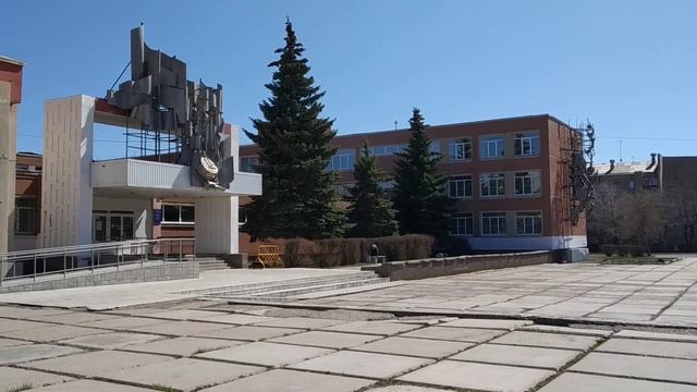 Магнитогорск, скульптурная группа Солнечные часы (26.04.2020)