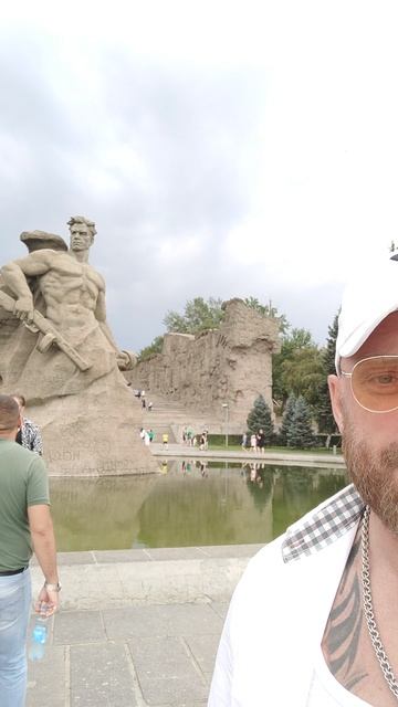 Родина Мать