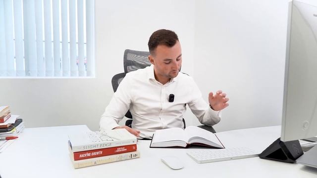 6 Business Books you MUST READ in 2024 as an Entrepreneur