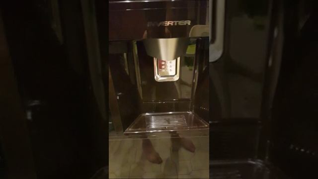 Ремонт ручки двери холодильника "Hitachi"