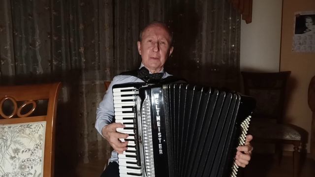 Кристалинская Майя пела всех влюбляя..