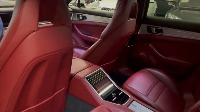 Porsche Panamera Weiß Rot