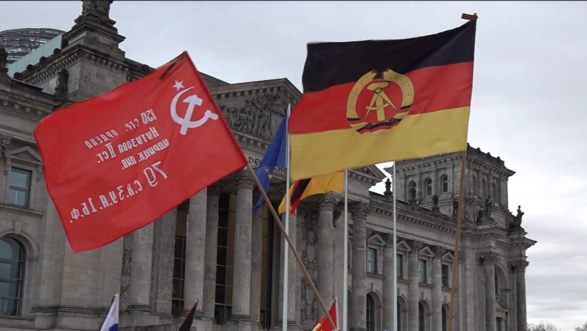 Wladimir Putin WACH AUF! Zweiter Weltkrieg NICHT beendet! Reichstag Berlin 25.01.2025
