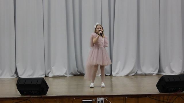 Тимошенко Мария, 2, "Енот", Премия "Андрюша-2025", номинация "Эстрадный вокал".
