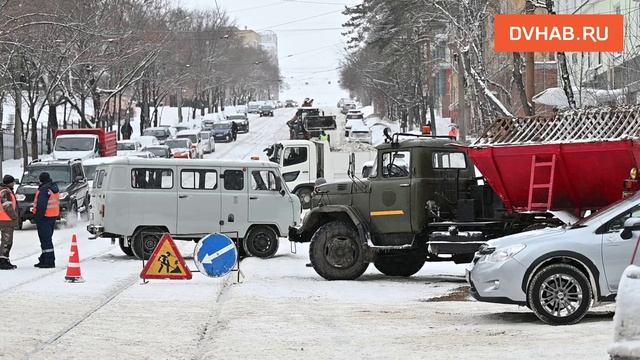 Улицу Шеронова перекрыли коммунальные службы