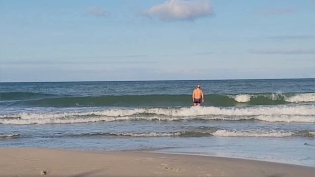МОЙ ЮБИЛЕЙ 70 ЛЕТ💥🥳🤩 Я МОРЖ С 2019 ГОДА❄️💪 ЗЕЛЕНОГРАДСК, КУПАЮСЬ СЕГОДНЯ 🌊 ВОДА 4°, ПОГОДА 💣