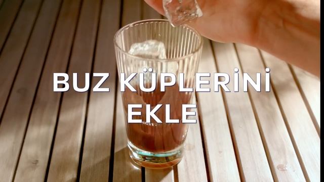 ENFES BUZLU AMERICANO. ÜSTELİK BİLDİĞİN NESCAFÉ CLASSIC İLE.