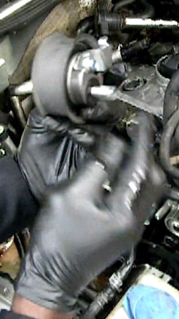 How To Replace The Water Pump & Timing Belt On A VW Jetta 🔧 🚙 🔧 #shorts