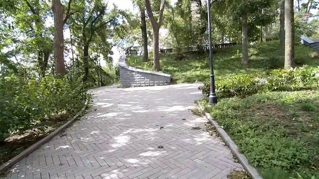 Сквер имени Г.И.Невельского.  Мемориальный комплекс основателю российского дзюдо Василию Ощепкову.