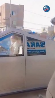 Пыльный киберпанк: в Пакистане создали копию Tesla Cybertruck за 1 млн рублей