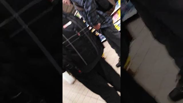 Ребят, от так вот нас ещё и выгоняют из магазина.. Сходите посмотрите туда