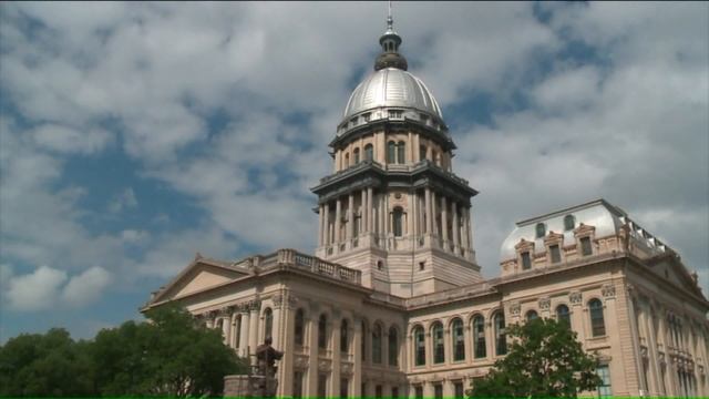 Chicago, Illinois inundated with applications for small business relief money