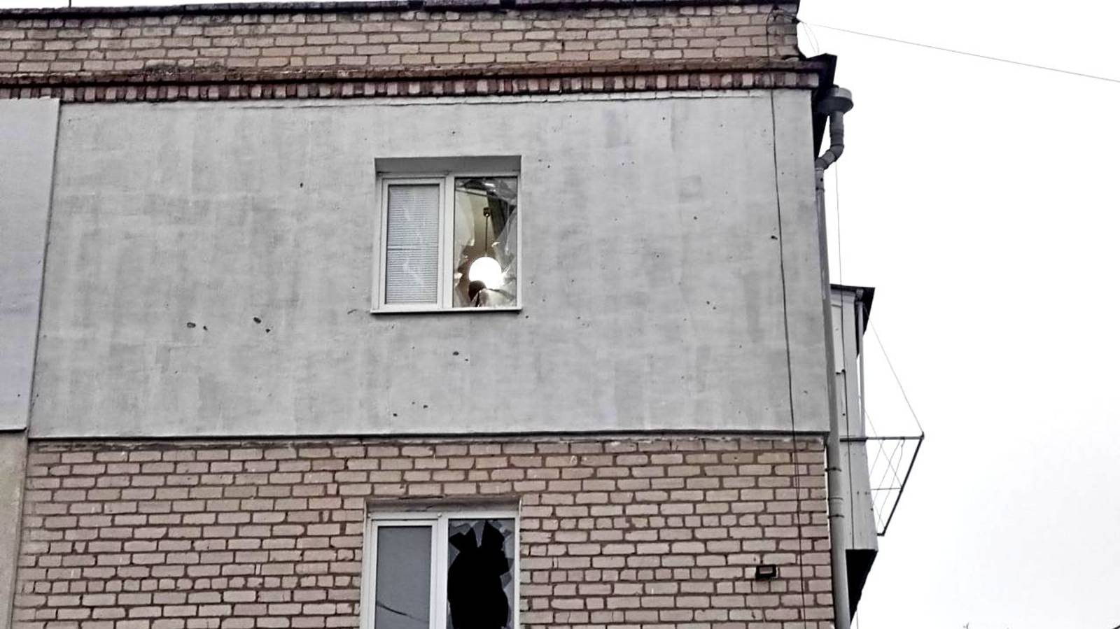 ВСУ нанесли удар по жилым домам в Каховке