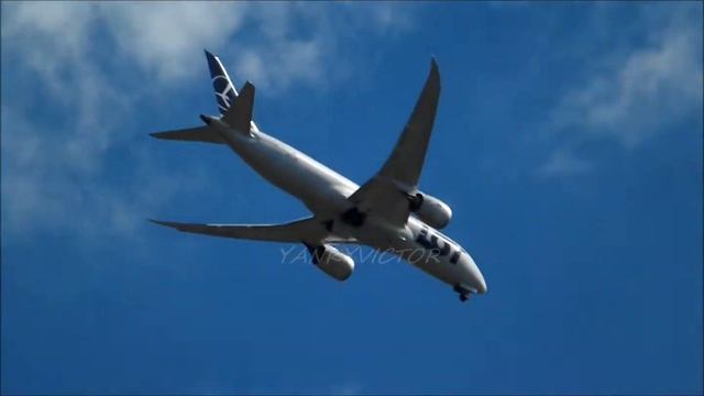 BOEING 787 AND AIRBUS A380