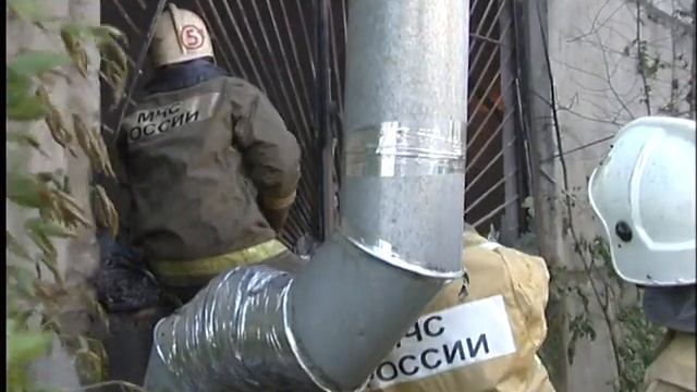 На проспекте Октября горел склад