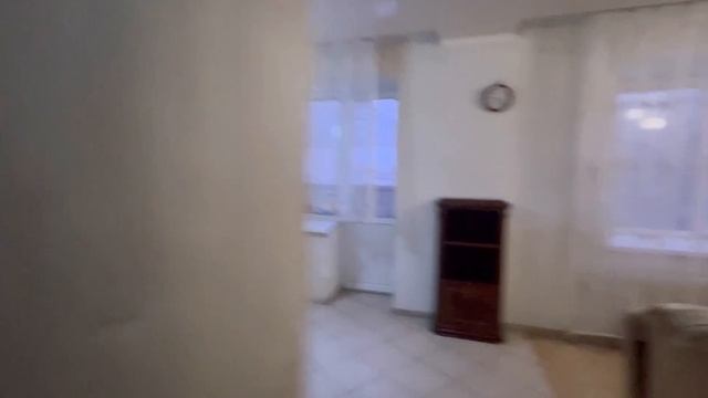 2-х комнатная ,
 ул . Просторная 23/1