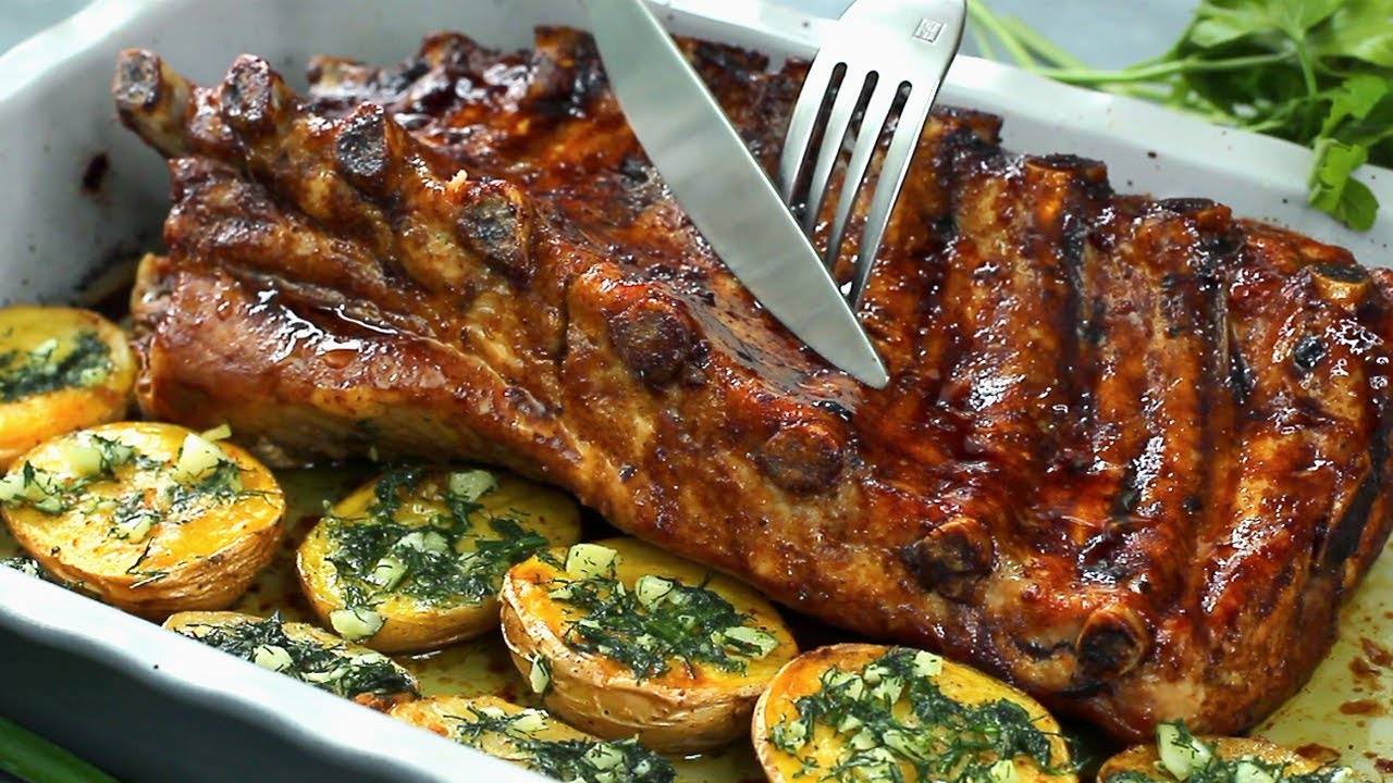 Идеальные сочные и нежные ребрышки в духовке. Вкусный ужин легко приготовить.